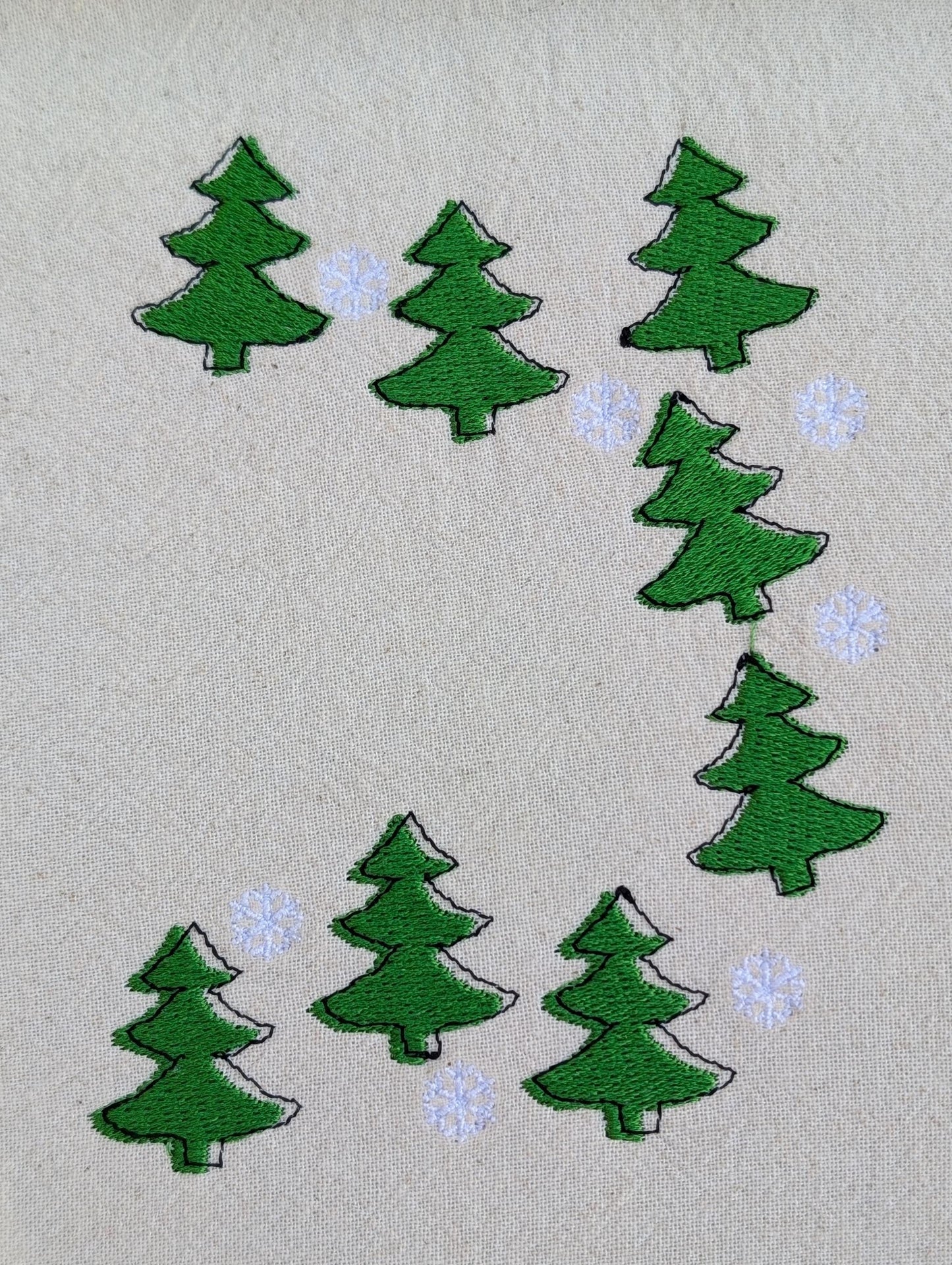 Christmas Tree Embroidery design with offset outline  4 sizes