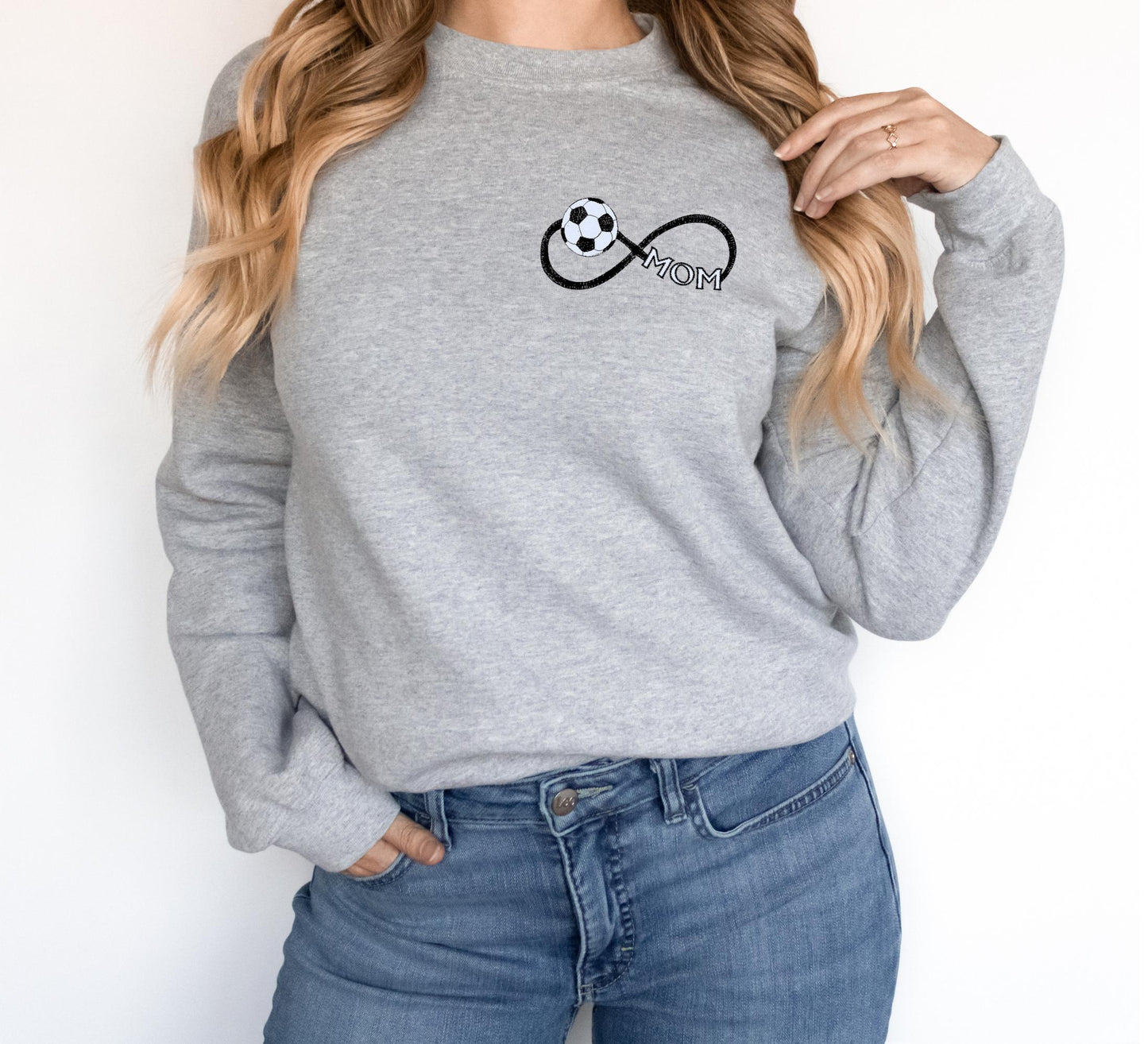 Soccer Mom Embroidery design - 5 sizes - 10 Formats